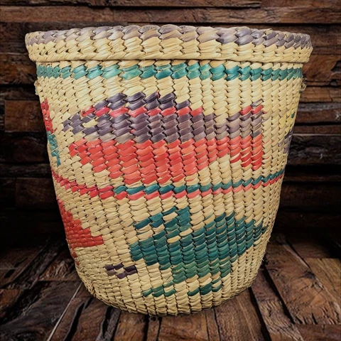 Hand Woven Sweet Grass Basket with Lid Native Tribal Canadian Geese Fish Hamper Cover