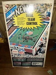 Tudor Electric Football Game NFL MODEL 635 (1973) Bears Vs Jets In Box - Picture 1 of 3
