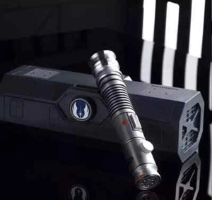 Sable de luz Ki-Adi-Mundi Legacy Star Wars Galaxy's Edge BONO Envío gratuito - Imagen 1 de 8