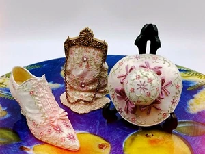 Vintage Victorian Collection By Avon Miniature Ste Of Hat Bag & Shoe Pink - Picture 1 of 11