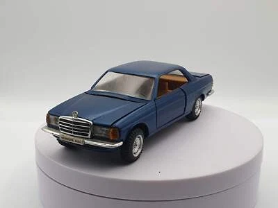 Mercedes 280 C NZG Conrad 1/35 - Immagine 1 di 4
