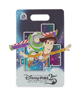 Pin Woody and Buzz Lightyear Toy Story El lugar más mágico de la Tierra | LE 2200 - Imagen 1 de 2