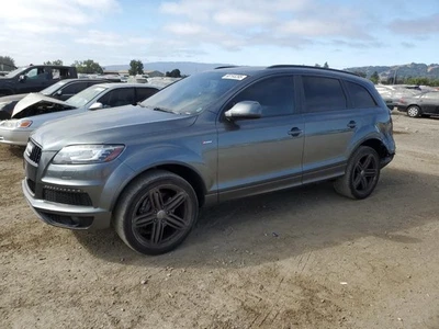 REPOSACABEZAS DERECHO NEGRO AUDI Q7 AUDI 2013 Foto 1 de 4