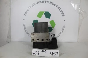 2017-2018 Toyota Rav4 ABS Anti Lock Brake Pump 4454042400 Module 957 6E3 - Picture 1 of 8