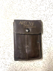 De colección Arrow International 7 ranuras soporte de aguja de cuero ANTIGUA - Imagen 1 de 6