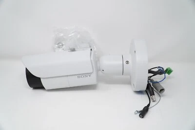 Cámara Sony Bullet + IR y LED Blanco -SNC-VB642D Full HD, CABLE SDI DAÑADO Foto 1 de 4