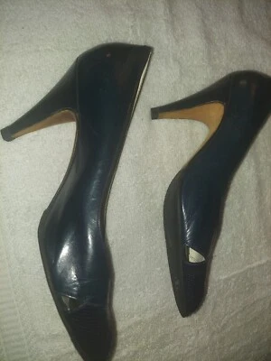 Gucci Vintage Navy Blue Leather Peep Toe Pumps Size 8/38 - Image 1 of 4