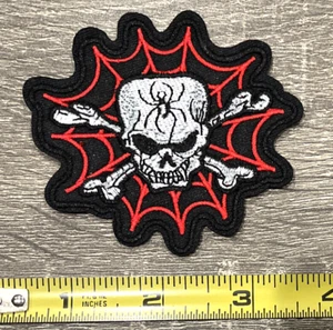 Totenkopf Aufnäher Bügelbild Aufnähen Rock Punk Biker Spinnennetz Horror Geschenk - Bild 1 von 1