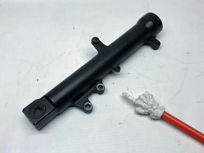 Suzuki DL1000 V Strom Left Dip Tube Fork Right Lower Fork Leg Part (3) 03' - Image 1 of 4