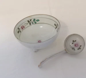 Vintage Nippon (Japan) 3 Footed Bowl with Spoon Ladle - Picture 1 of 2