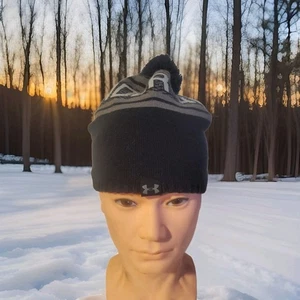 Under Armour Run Pom Beanie Hat Black Gray Winter Knit Cap Adult One Size - Picture 1 of 5