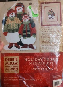 Debbie Mumm Pupazzo di Neve Famiglia Vacanze Punch Needle KIt 73280 Nuovo Sigillato 8x10 Jo-Ann - Foto 1 di 6