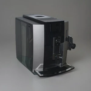 JURA E8 Platin, top gepflegt, professionell überarbeitet 💫25 Monate Gewähr - Picture 1 of 4
