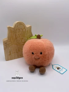 BNWT! 100% Genuine Jellycat Amuseables Peach & Complimentary Hangtag Protector - Picture 1 of 7