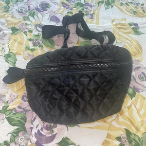 Anthropologie Sol And Selene Gürteltasche gesteppt schwarz - Bild 1 von 8