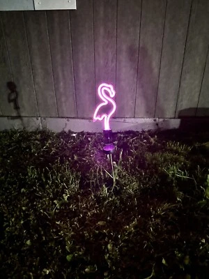 Estaca solar de neón flamenco decoración de jardín escultura patio césped patio hogar estaca Foto 1 de 4