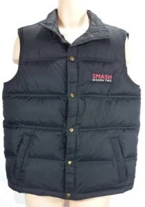 RARE SMASH Season 2 Musical Cast and Crew Black Down Vest Lands End Medium 38-40 - Bild 1 von 9