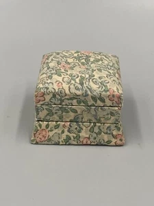 Dollhouse Furniture Footstool Ottoman Floral - Picture 1 of 5