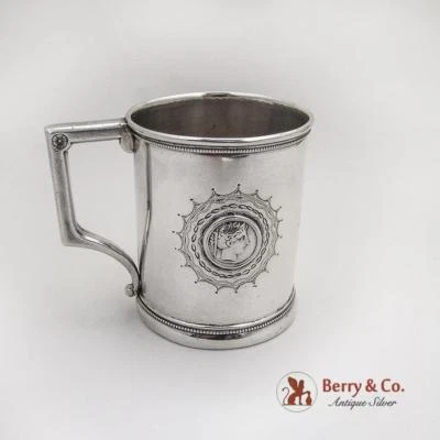 Taza Medallón Grabada Taza Hombre Mujer Guerrero Gorham Moneda Plata Foto 1 de 4