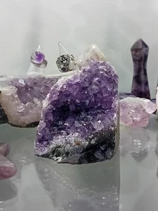 Amethyst (CB9) - Picture 1 of 1