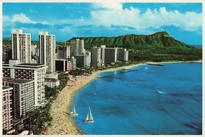 Waikiki Strand Luftaufnahme Segelboote blauer Himmel Meer Hawaii Postkarte - Bild 1 von 2