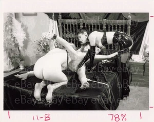 Drei Frauen Lederketten Peitschen Seil BDSM Bondage Akt 8x10 Vintage Foto L76 - Bild 1 von 1