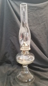 Vintage Klarglas Öllampe mit Kamin gerippter Sockel Sockel MCM 3832 - Bild 1 von 7