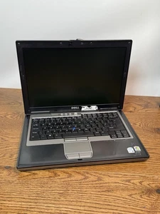 Dell Latitude D620 – Spares/Repairs – Powers On Then Off – No Charger - Picture 1 of 8