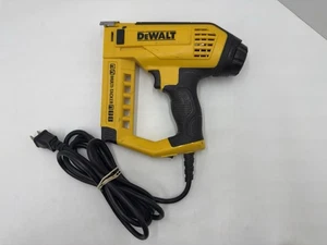 DeWALT DWHT75021 Chiodatrice multispillatore 5 in 1 e Brad C-4 - Foto 1 di 3