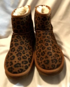 Women's Leopard Print Shoes Calf Hair Size 9 Flats Brown Black - Picture 1 of 16