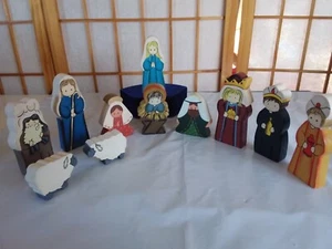 11 Piece Painted Wooden Folk Art Stylized NATIVITY Set January 6 EPIPHANY 4.5" H - Picture 1 of 3