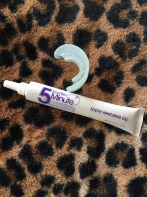 Natural White Gel 5 Minute Whitening Gel With Silicone Kappa 22ml 1 Tube - Image 1 of 3