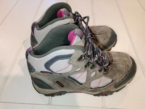 Hi Tec - Hiking Boots Renegade Walking WP Shoes High Tops Kids Girls Size 4Y - Picture 1 of 5