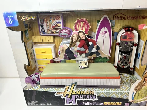 2008 Disney Hannah Montana Malibu House Bedroom Doll House Toy Set - New NIB Cover