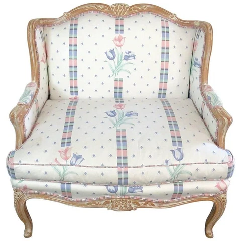 Gorgeous Carved Walnut French Louis XV Distressed Marquis Century Chair Co Cover