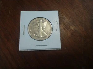 Medio dólar Liberty 1942 P. OBTÉN EL DE LA FOTO, Envío Gratis (DW-7-84) - Imagen 1 de 2