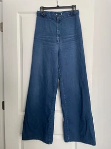 Vintage Levi’s Wide Leg Denim Blue Jeans Metal Badge Back Women’s 28 size - Picture 1 of 16