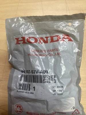 Tornillo de montaje de soporte de pinza de freno delantero genuino Honda (2005-2021) 90107S3VA00 Foto 1 de 3