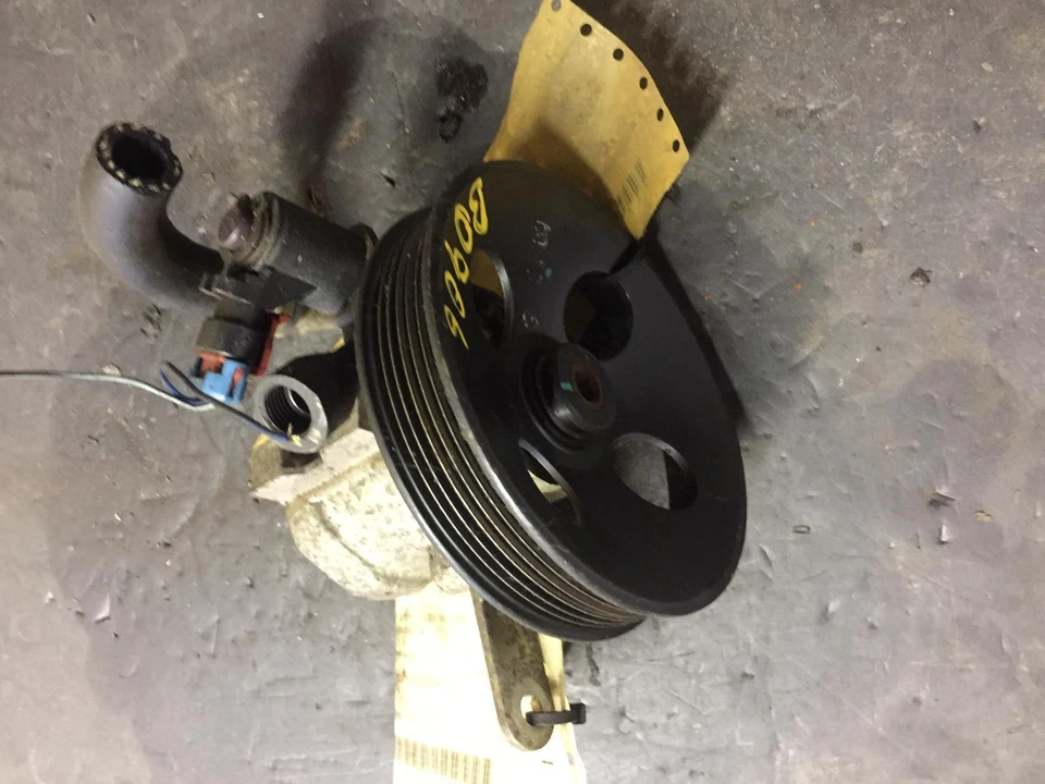 Bomba de dirección asistida usada se adapta a: 2001 Daewoo Leganza CDX grado A Foto 1 de 3