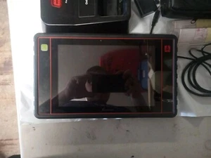LAUNCH X431 PAD II Heavy Duty Diagnostic Scanner Tool w/ Case & Accessories Dock - Picture 1 of 7