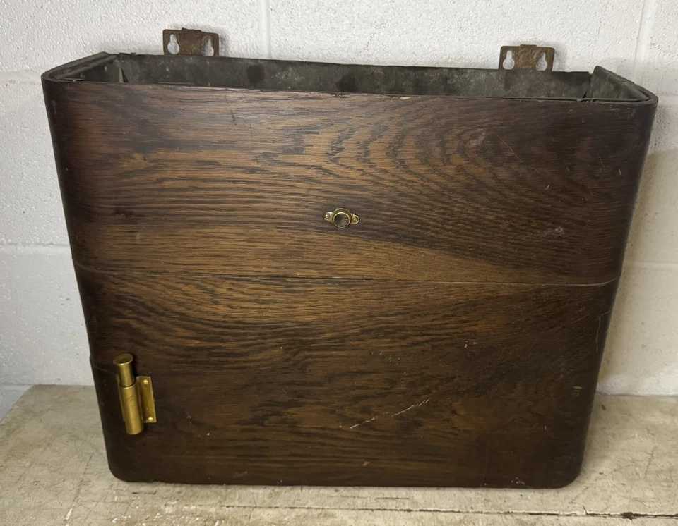 Antigo tanque de vaso sanitário de madeira montado na parede madeira cobre armário de água sem tampa peças - Imagem 1 de 4