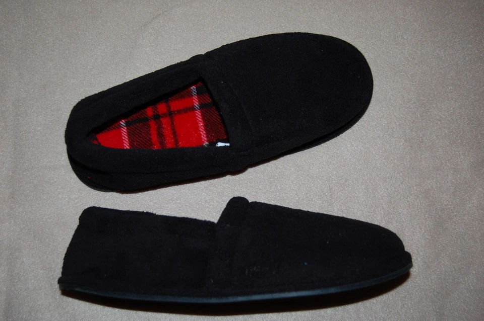 Мужские тапочки черный поскользнуться на мягкой ткани резиновая подошва плюшевая S 7-8 - Изображение 1 из 1