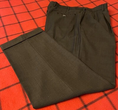 C & B Men's Expandable Comfort Waist Sz 39x30 Quality Dress Pants Pleated Front - Image 1 of 4