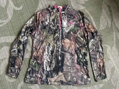 Mossy Oak (2XL) Women’s 1/4 Zip Performance Shirt Long Sleeve Camo Pink Thumb - Image 1 of 4