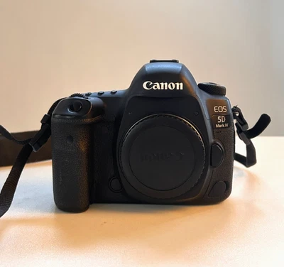 Canon EOS 5D MARK IV 30.4 MP Digital SLR Camera - Black (Body Only) - Image 1 of 4