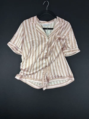 Conjunto de pijama serenedelicacy talla M rosa y crema a rayas Foto 1 de 4