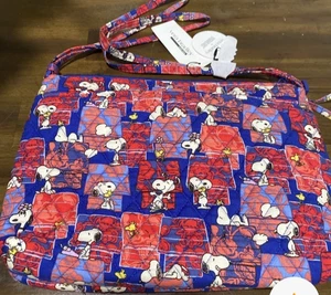 Borsa grande hipster Vera Bradley Peanuts Snoopy’s House nuova con etichette - Foto 1 di 4