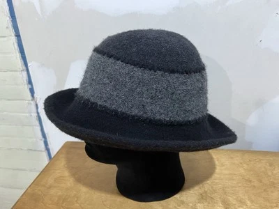 De Colección Liz Claiborne Negro Gris Embalable Cloche Sombrero Elegante Oscuro Años 90 Y2K De Colección Foto 1 de 4