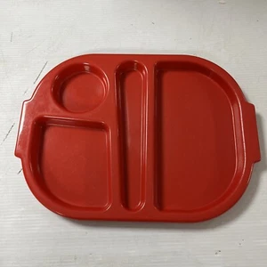 Red Plastic School Dinner Plates - Picture 1 of 2