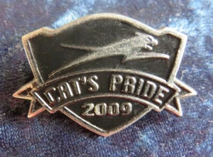   2009 Arctic Cat Cat's Pride Riders Club Duel Pin Back  - Picture 1 of 2
